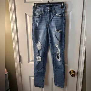 Aéropostale Women's High-Rise Curvy Distressed Jeans Size 2